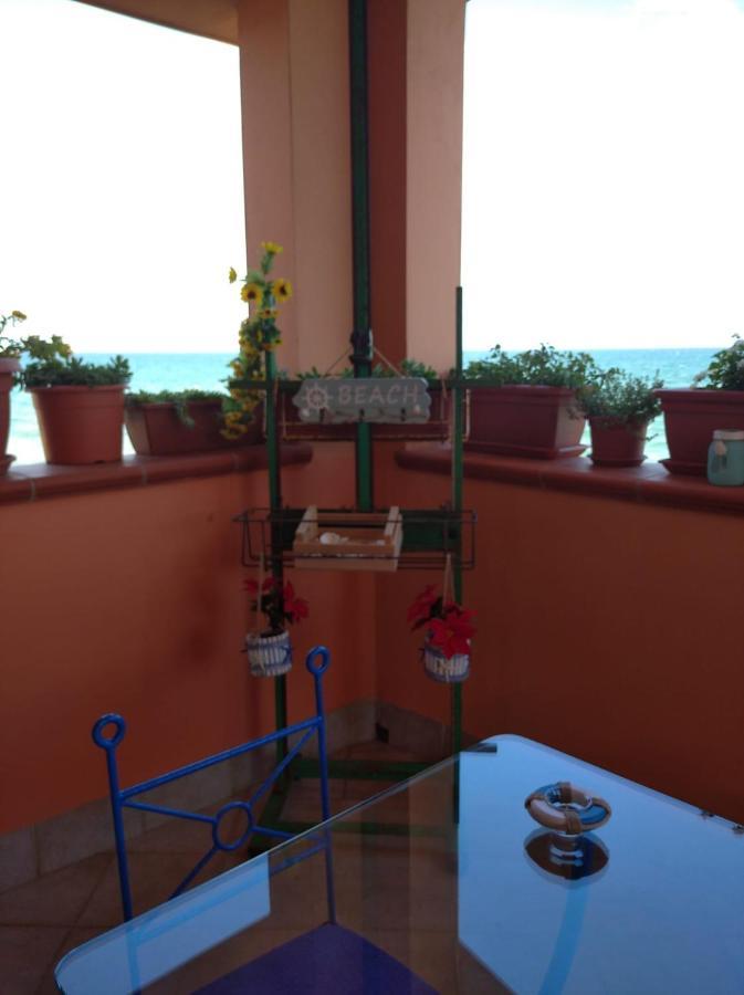 Casa Bon' Aria Fronte Mare Sud Sardegna Villa La Maddalena  Dış mekan fotoğraf