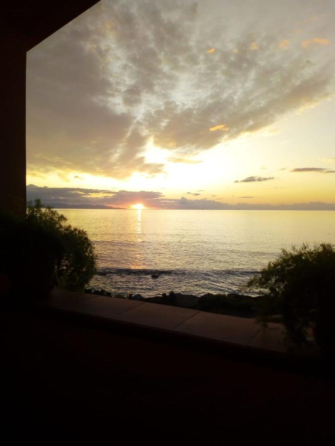 Casa Bon' Aria Fronte Mare Sud Sardegna Villa La Maddalena  Dış mekan fotoğraf
